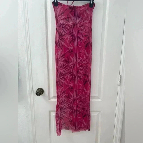 SHEIN HOT PINK TIGHT DRESS (Size XS) - Picture 3 of 7